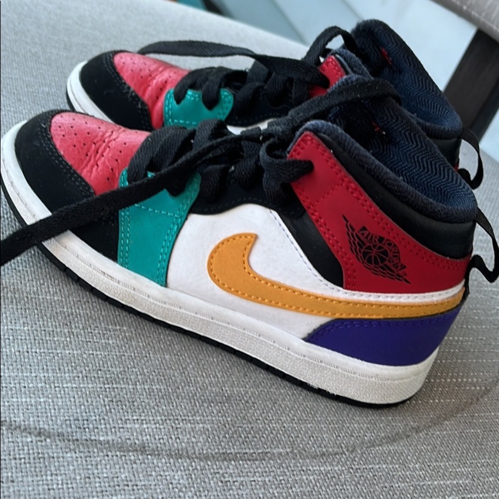 Childrens Jordan 1s